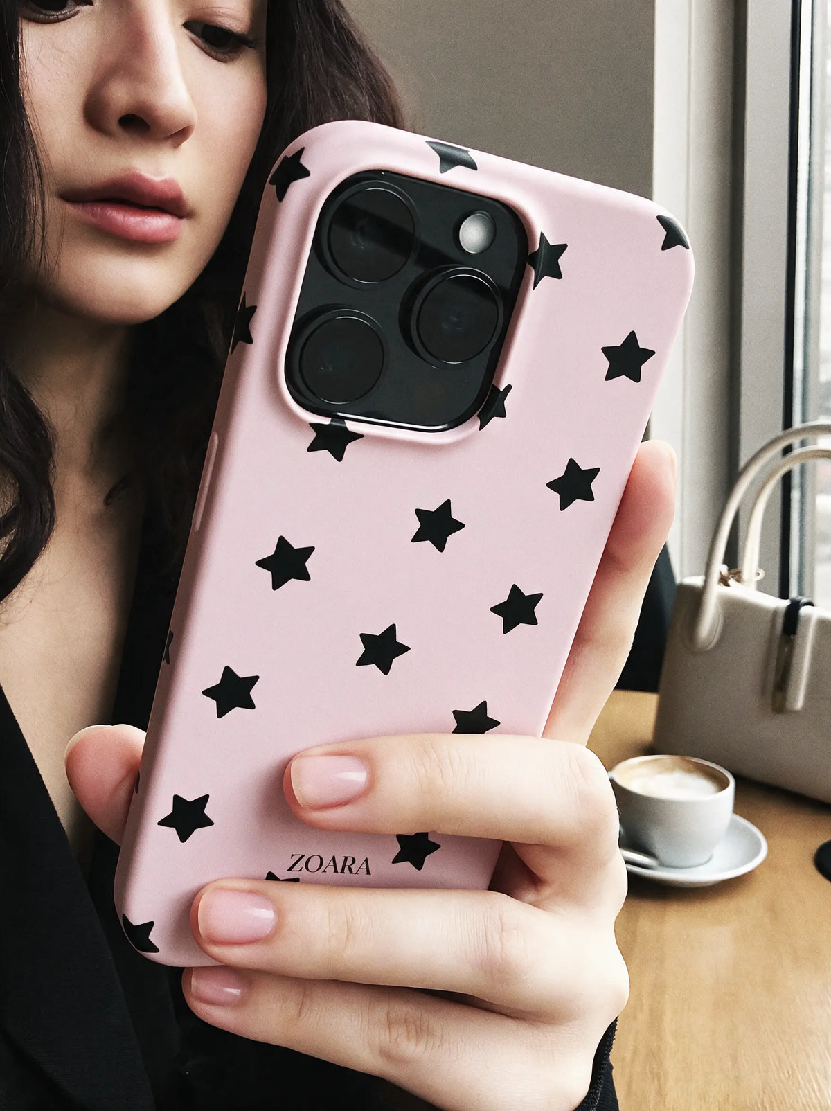 Star Dust Case – Aesthetic Handyhülle mit Sternen in Rosa