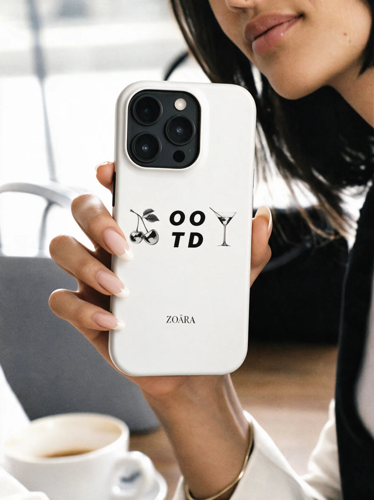Outfit of the Day Case – Statement Handyhülle in Weiss