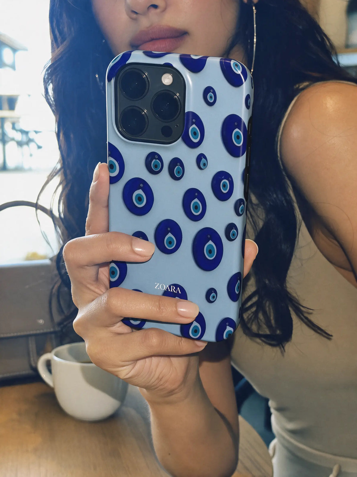 Azure Eye Case – Aesthetic Handyhülle mit Augen-Motiv in Blau