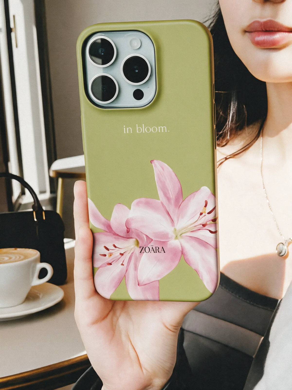 Freshly Bloomed Case – Blumen Handyhülle in Grün