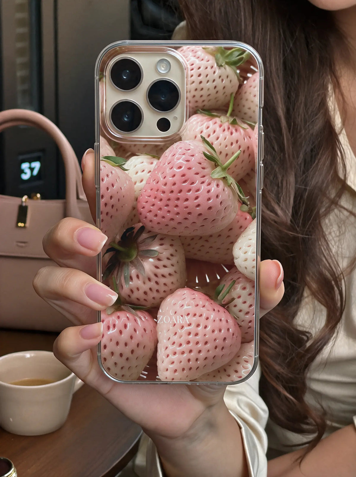 Rosa Strawberry Case – Früchte Handyhülle mit Erdbeeren in Rosa